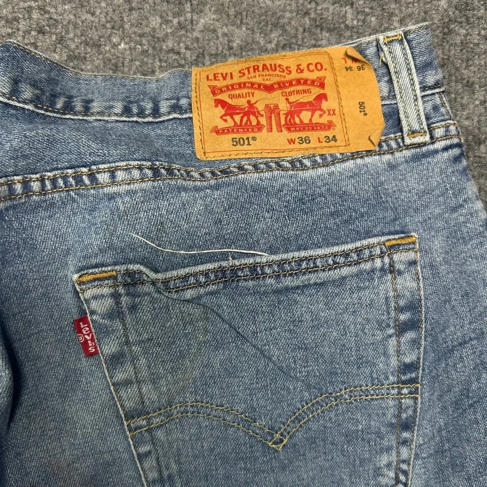 Levi's 501 Jeans Men's‎ Blue Denim Destroyed Ripped Straight Button Fly - 35X33